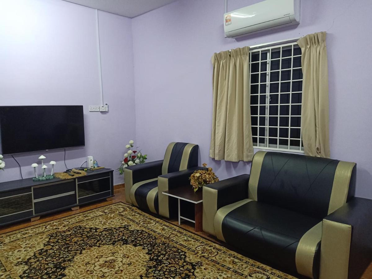 Aliza Scawa Homestay Kuala Pilah Esterno foto