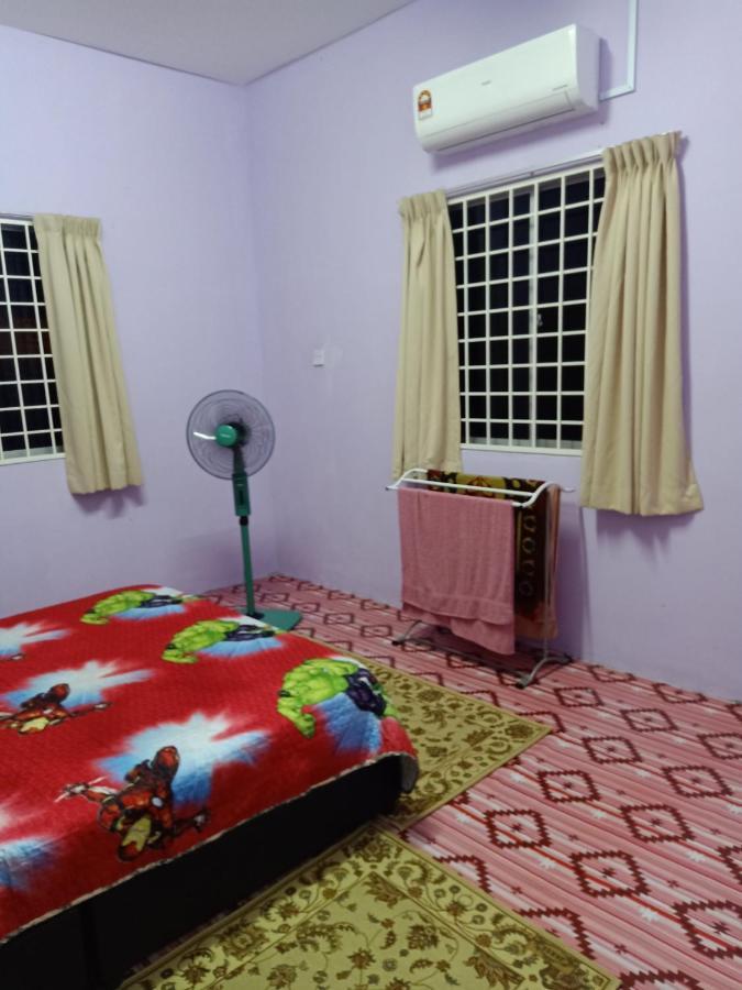 Aliza Scawa Homestay Kuala Pilah Esterno foto